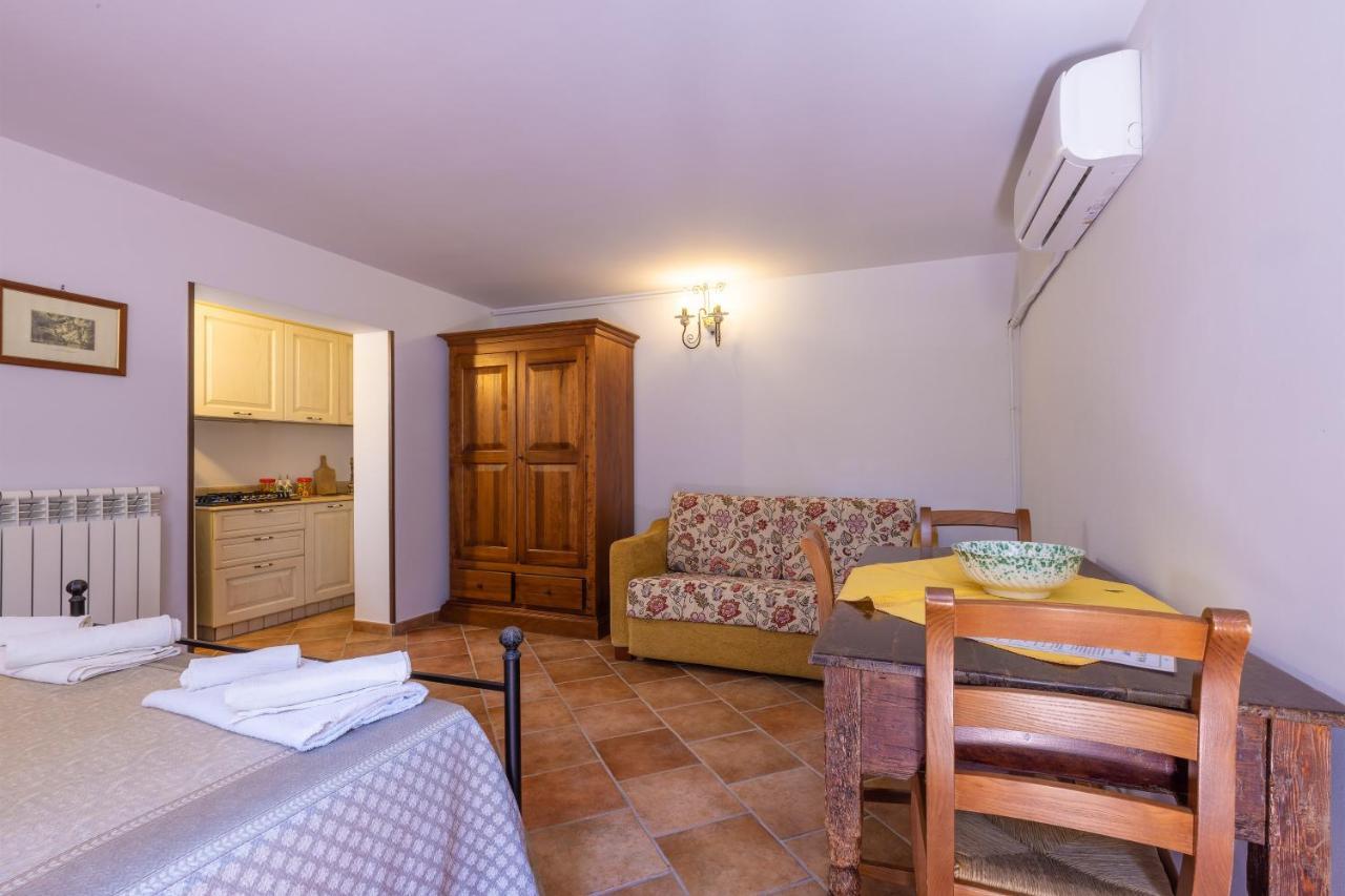 Bed and Breakfast Casa Ulmi Con Piscina Uggiano La Chiesa Exterior foto
