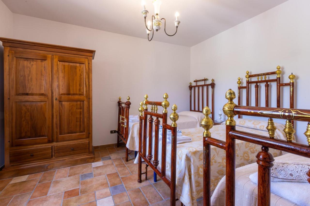 Bed and Breakfast Casa Ulmi Con Piscina Uggiano La Chiesa Exterior foto