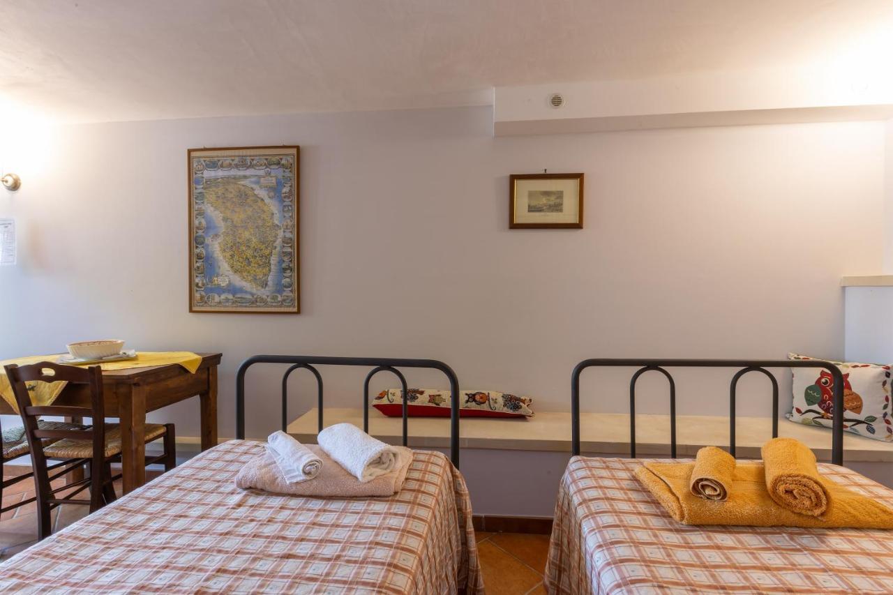 Bed and Breakfast Casa Ulmi Con Piscina Uggiano La Chiesa Exterior foto