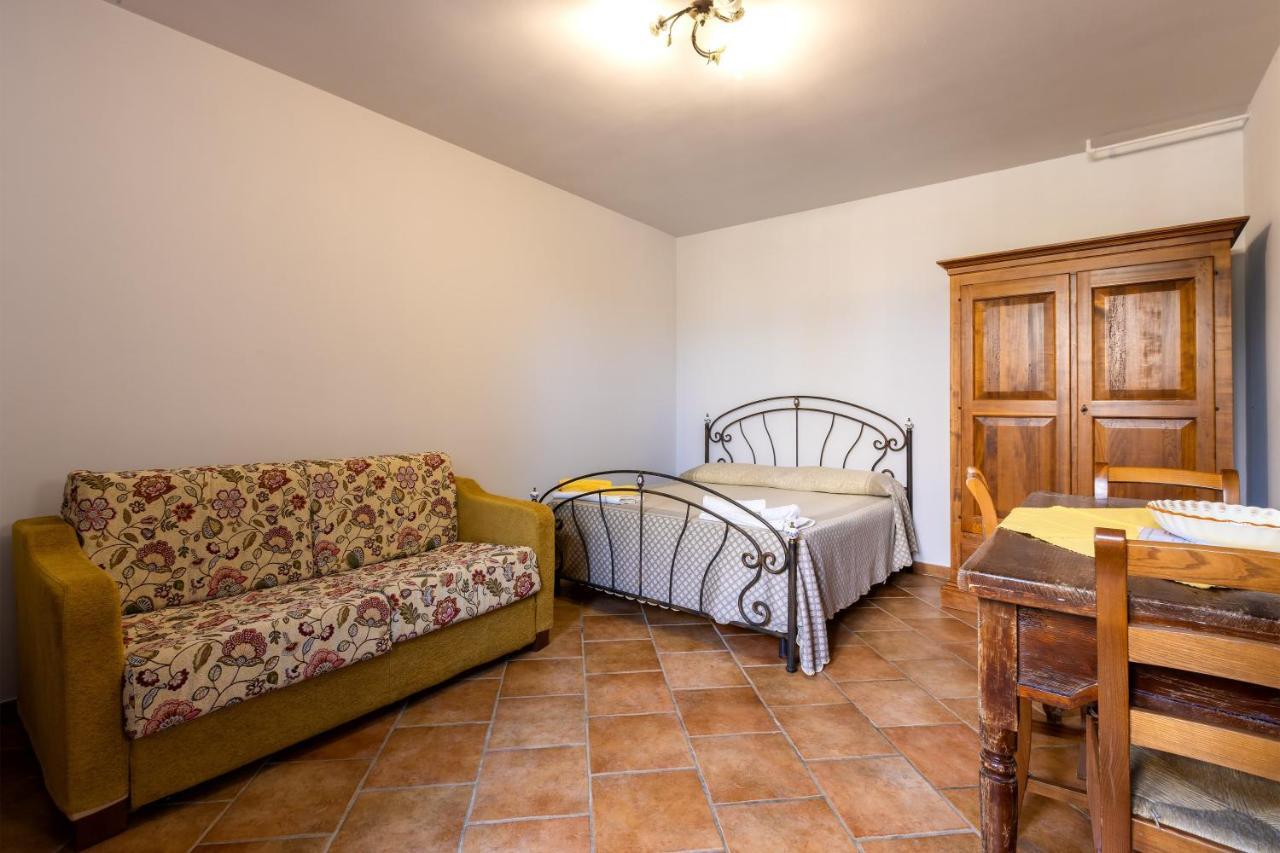 Bed and Breakfast Casa Ulmi Con Piscina Uggiano La Chiesa Exterior foto